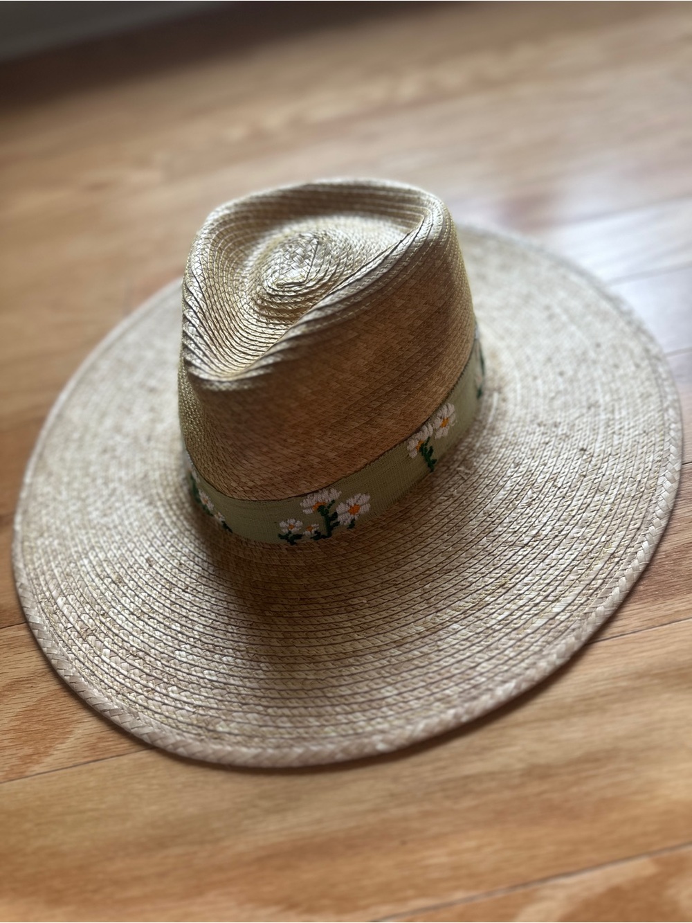 Sunshine Tienda x Ashley Brooke collection DAISIES IN THE SHADE SUNHAT